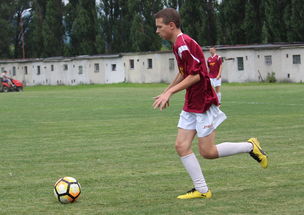 开yun体育官网入口登录体育-巴西队与对手一起晋级下一轮比赛